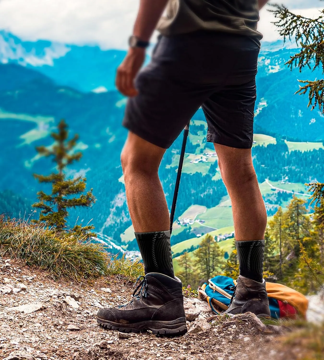 BULLIANT Men Socks, Athletic Compression Crew Socks Cushioned for Men Running Sports Hiking Fishing Arch Support