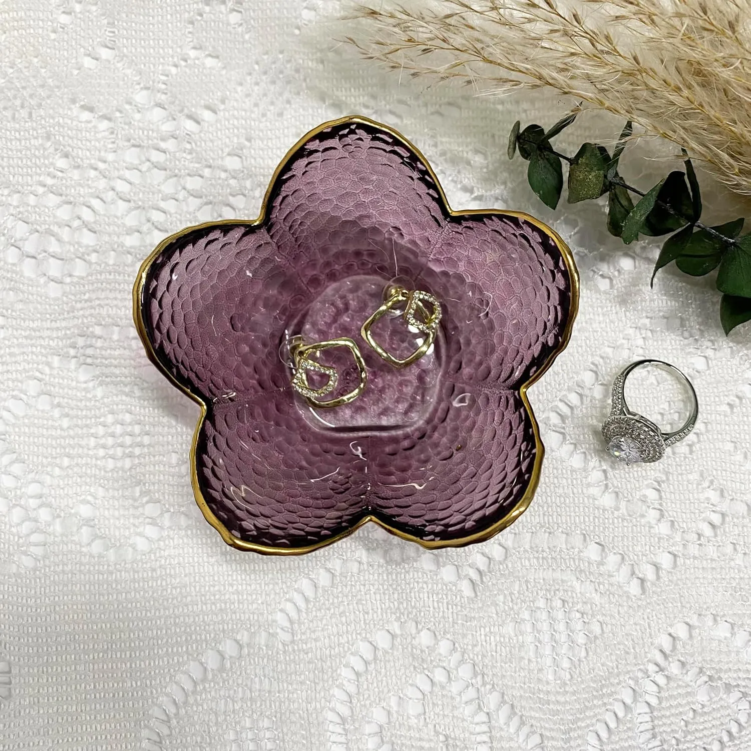 Flower Ring Dish Jewelry Tray, Small Glass Trinket Tray for Rings Earrings, Gift for Wife Mom Daughter Women (Amethyst)