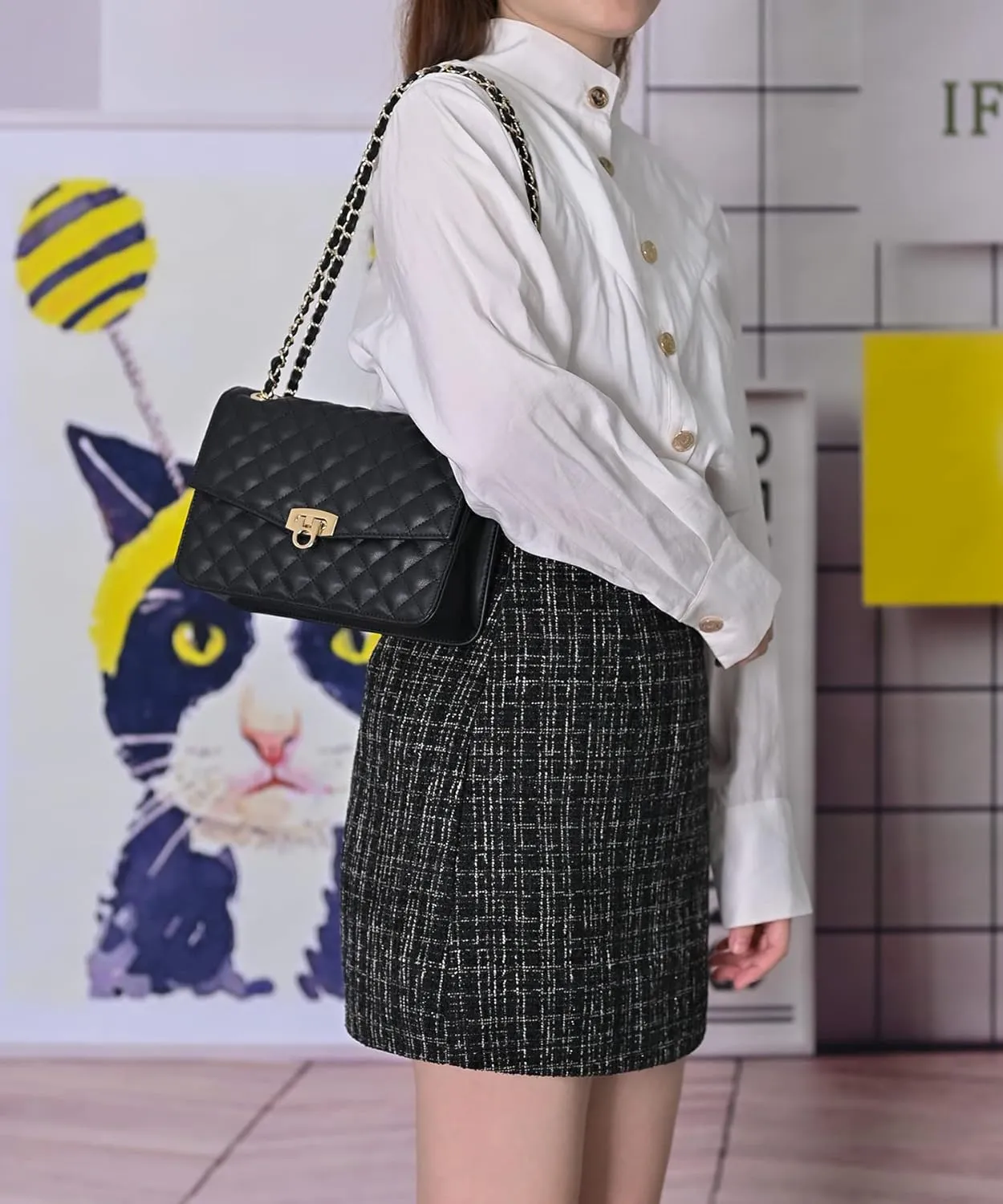 GM LIKKIE Quilted Shoulder Bag for Women, Medium Flap Crossbody Handbag with Chain Strap, Soft Vegan Leather Clutch Purse